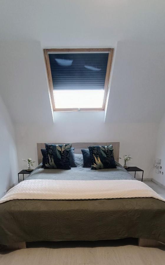 Agreable Chambre Double Avec Salle D'Eau Privative Le Mesnil-Theribus Екстер'єр фото